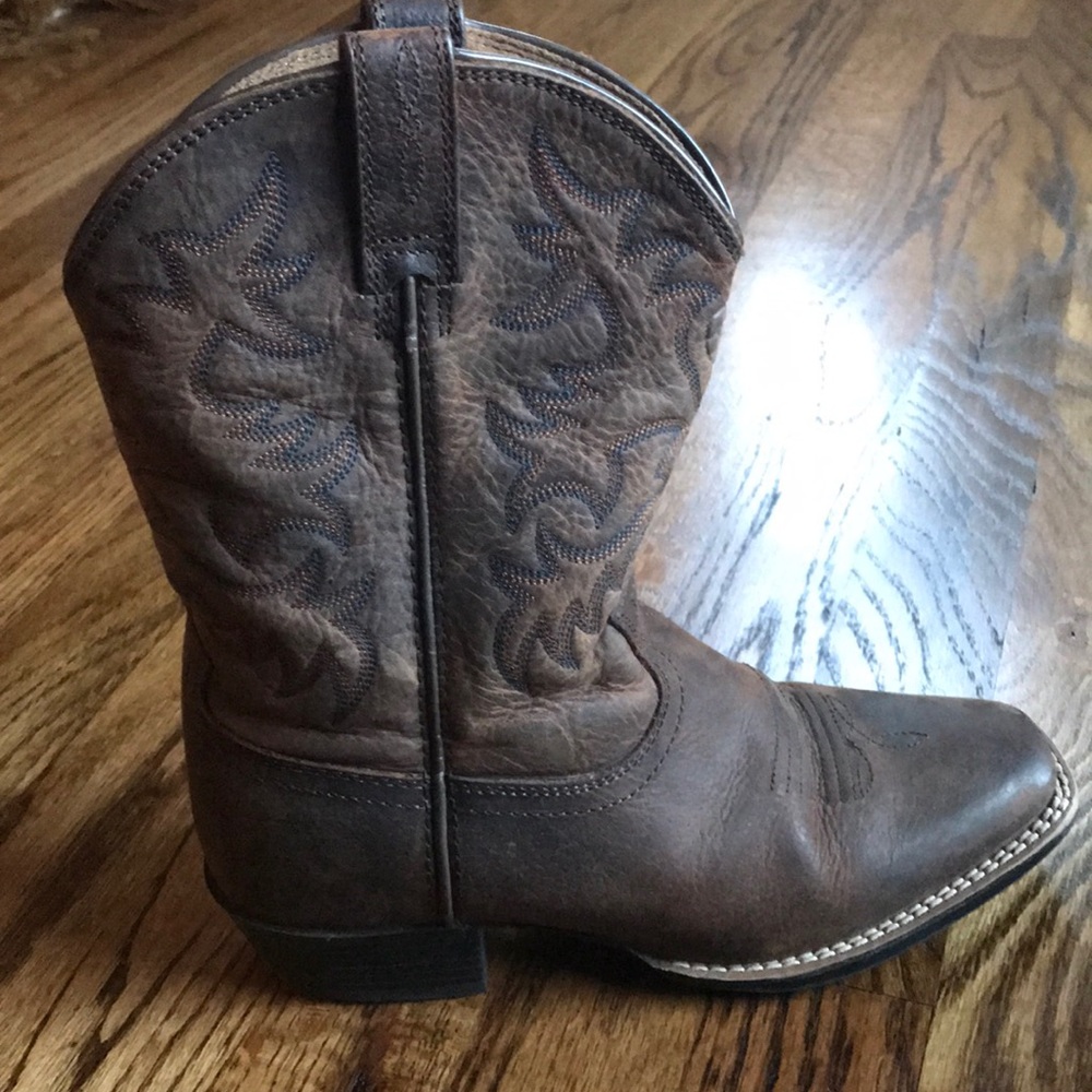 Ariat kids girls cowboy boots size youth 3.